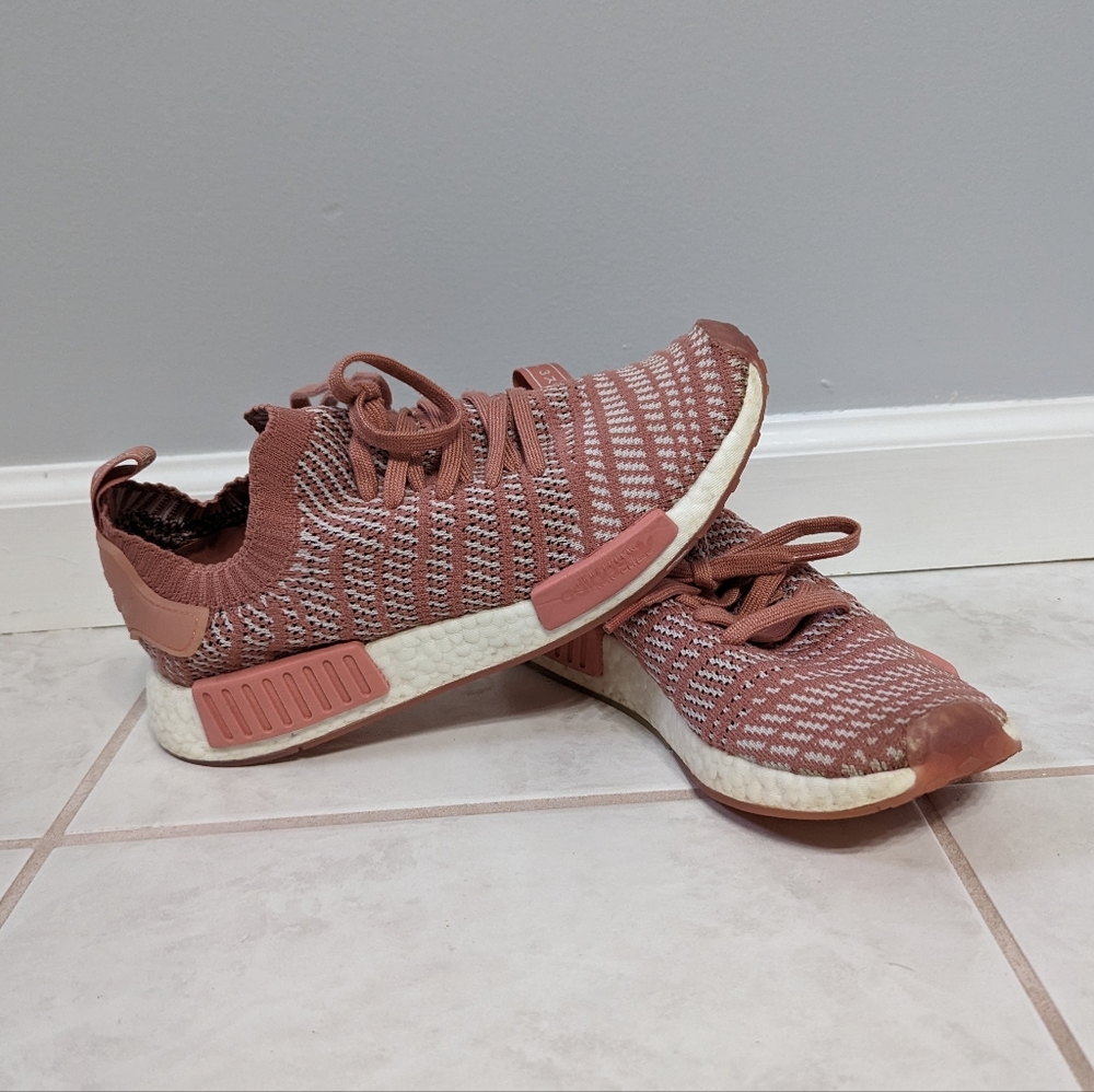 Adidas NMD_R1 STLT Primeknit Ash Pink/White